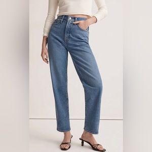 The Petite Perfect Vintage Straight Jean in Earlwood Wash - no tags